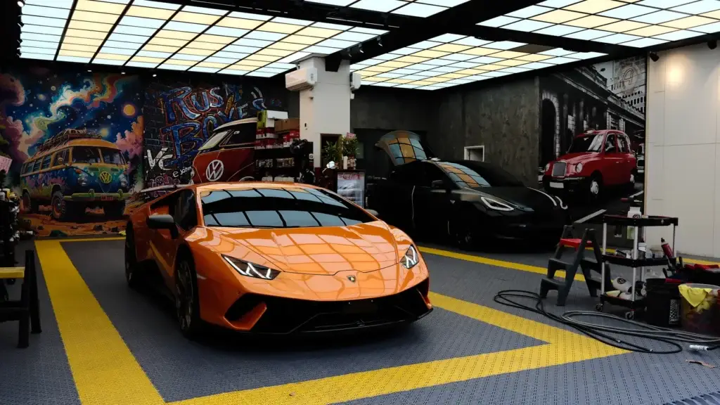 展翊車體工藝工坊施工間全景