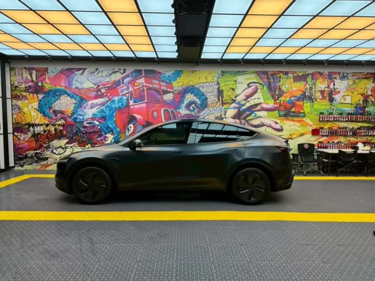 New Model Y 桑馬克 符合法規 隔熱紙完工照片