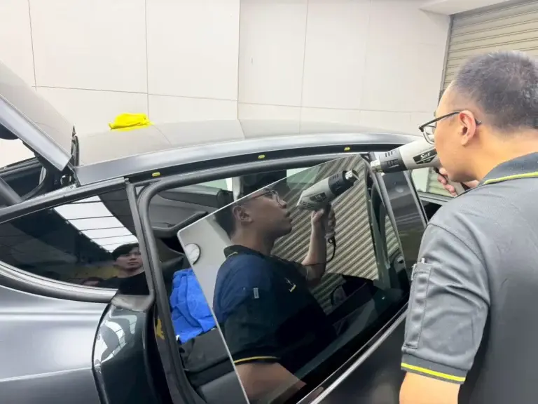 New Model Y 桑馬克 符合法規 隔熱紙完工照片